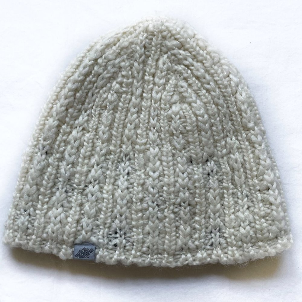 FINAL CALL Eastern Mountain Sports White Knit Winter Hat